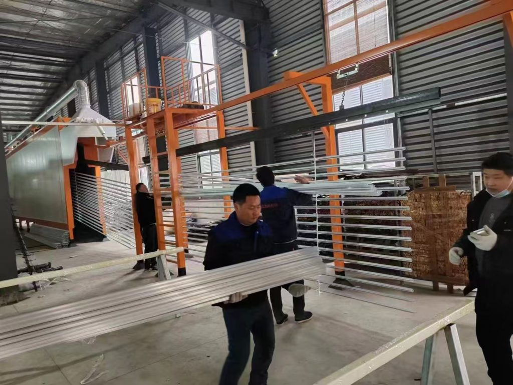 江苏铝材喷涂设备安装调试进行时，精准工艺打造行业标杆品质！